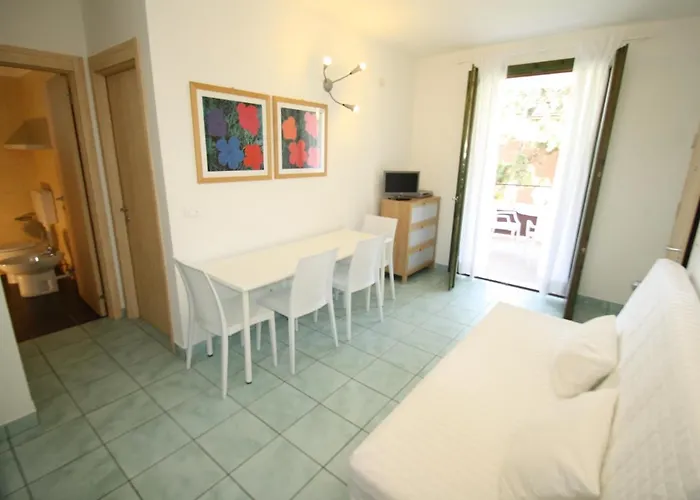 Apartament Albaluisa *