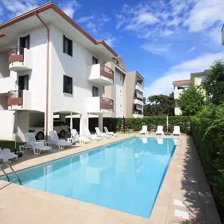 Apartment Albaluisa *