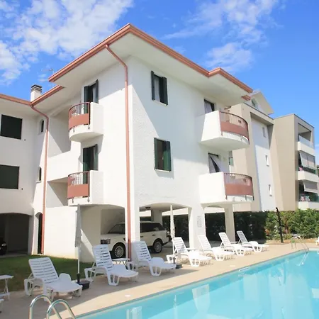 Apartment Albaluisa *