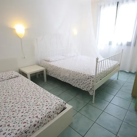 Apartment Albaluisa